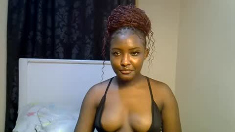 Snapshot of ebonybarbieee chatting on 07-09-26, 08:02 Barbie online show from 07-09-26, 08:02