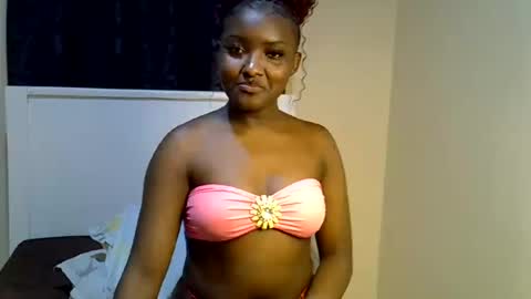 Snapshot of ebonybarbieee chatting on 07-13-26, 07:27 Barbie online show from 07-13-26, 07:27
