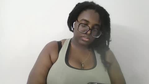 ebonybigtitqueen0 online show from 09-15-25, 08:58