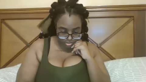 ebonybigtitqueen0 online show from 01-13-26, 10:26