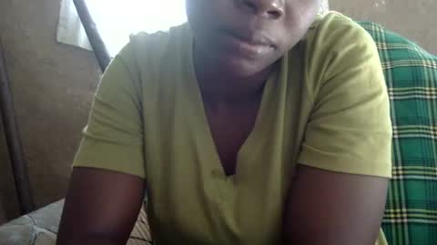 Snapshot of ebonychery chatting on 06-20-26, 12:19 ebonychery online show from 06-20-26, 12:19