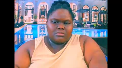 ebonyhotbuns4u2luv online show from 12-15-25, 08:51