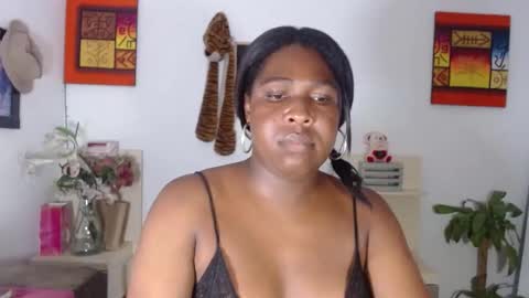 Snapshot of ebonyjdore chatting on 03-01-25, 12:50 rosmary online show from 03-01-25, 12:50