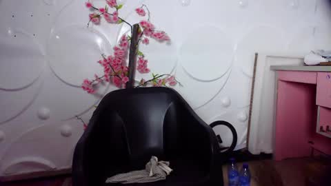 Snapshot of ebonykissxx chatting on 06-11-26, 09:13 ebonykissxx online show from 06-11-26, 09:13