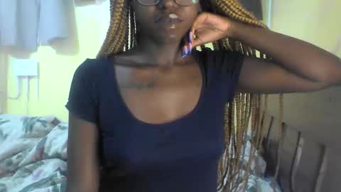 Ebonymuse2 online show from 04-12-26, 01:32