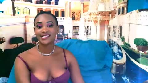 Snapshot of ebonyolive69 chatting on 12-06-24, 06:39 Cindy online show from 12-06-24, 06:39