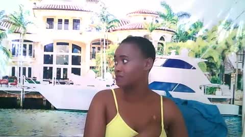 Snapshot of ebonyolive69 chatting on 12-07-24, 08:44 Cindy online show from 12-07-24, 08:44