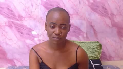 Snapshot of ebonyolive69 chatting on 09-09-25, 07:02 Cindy online show from 09-09-25, 07:02