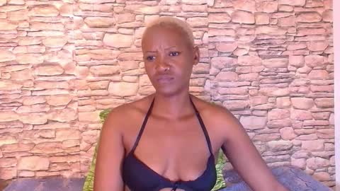 Snapshot of ebonyolive69 chatting on 10-09-25, 12:41 Cindy online show from 10-09-25, 12:41