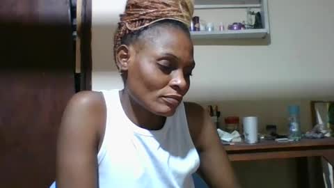 Snapshot of ebonyqueen4 chatting on 06-13-26, 08:29 JACKLINE online show from 06-13-26, 08:29