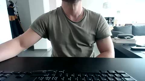 Echo online show from 11-23-25, 01:44