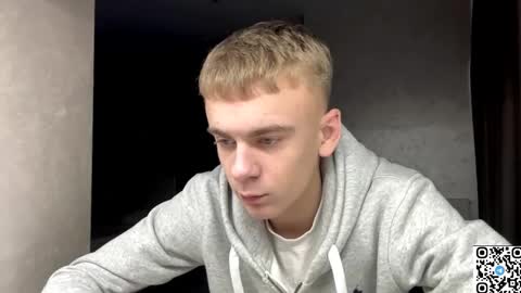 Snapshot of echowraith chatting on 11-21-25, 10:25 echowraith online show from 11-21-25, 10:25