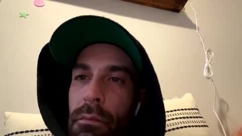 Snapshot of ecko2012 chatting on 10-27-25, 01:53 ecko2012 online show from 10-27-25, 01:53