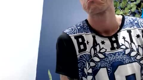 Snapshot of ed_big_cock chatting on 09-15-25, 09:59 Edd Gallego online show from 09-15-25, 09:59