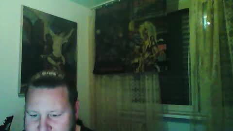 Snapshot of eda666 chatting on 10-04-25, 05:44 Edward online show from 10-04-25, 05:44