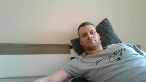 edd402901 online show from 04-04-26, 01:19