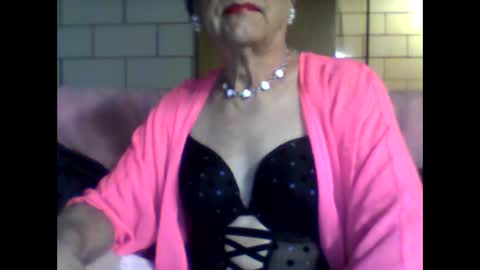 Snapshot of eddie595959 chatting on 02-17-25, 10:40 eddie595959 online show from 02-17-25, 10:40