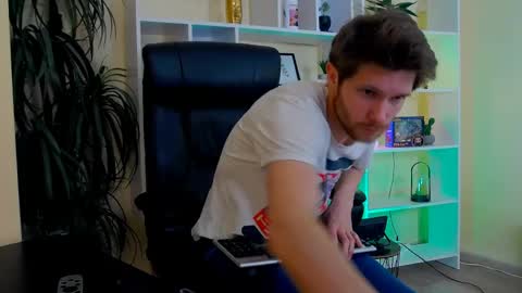 eddie_baker online show from 05-07-26, 08:47