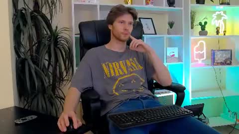 Snapshot of eddie_baker chatting on 07-19-26, 11:52 eddie_baker online show from 07-19-26, 11:52