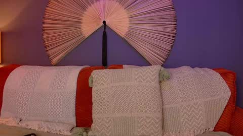 Snapshot of eddieds chatting on 02-05-25, 02:19 Eddie online show from 02-05-25, 02:19