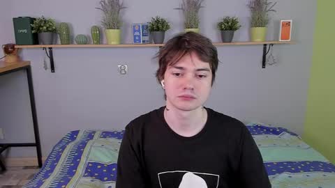 Edgar online show from 04-22-26, 01:41