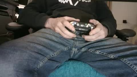 edged biker online show from 03-06-26, 10:17