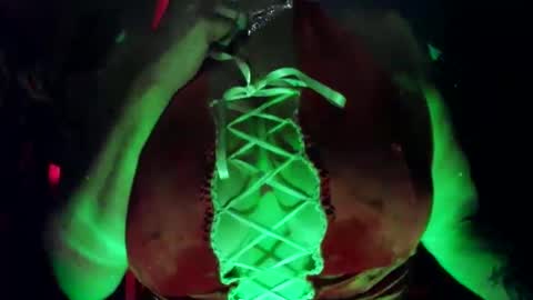 Snapshot of edgeofinsanity13 chatting on 12-13-24, 12:53 Angel online show from 12-13-24, 12:53