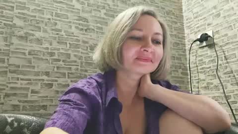 Snapshot of edithmanning chatting on 12-28-24, 08:05 edithmanning online show from 12-28-24, 08:05