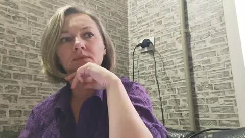 Snapshot of edithmanning chatting on 12-29-24, 08:33 edithmanning online show from 12-29-24, 08:33