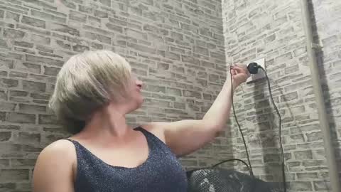 Snapshot of edithmanning chatting on 01-06-25, 11:18 edithmanning online show from 01-06-25, 11:18