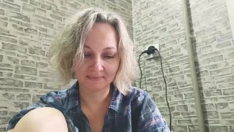 Snapshot of edithmanning chatting on 01-13-25, 07:32 edithmanning online show from 01-13-25, 07:32