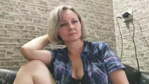 Snapshot of edithmanning chatting on 01-24-25, 11:59 edithmanning online show from 01-24-25, 11:59