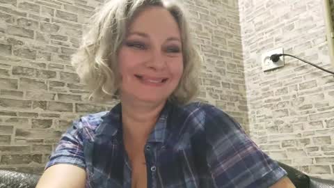 Snapshot of edithmanning chatting on 01-25-25, 06:35 edithmanning online show from 01-25-25, 06:35