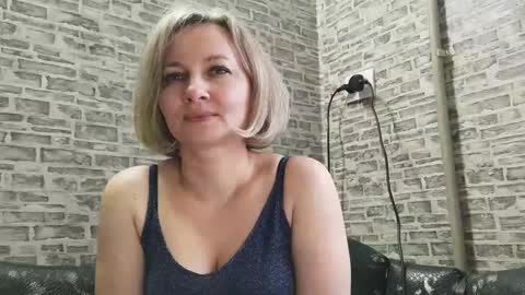 Snapshot of edithmanning chatting on 01-28-25, 11:17 edithmanning online show from 01-28-25, 11:17