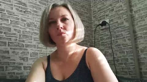 Snapshot of edithmanning chatting on 01-29-25, 07:57 edithmanning online show from 01-29-25, 07:57