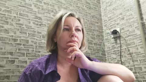 Snapshot of edithmanning chatting on 02-01-25, 10:48 edithmanning online show from 02-01-25, 10:48