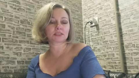 Snapshot of edithmanning chatting on 02-17-25, 02:26 edithmanning online show from 02-17-25, 02:26