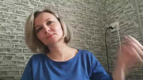 Snapshot of edithmanning chatting on 03-06-25, 06:30 edithmanning online show from 03-06-25, 06:30