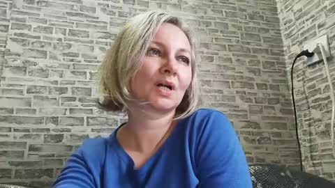 Snapshot of edithmanning chatting on 03-11-25, 12:17 edithmanning online show from 03-11-25, 12:17
