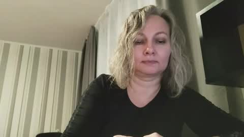 Snapshot of edithmanning chatting on 01-15-26, 03:27 edithmanning online show from 01-15-26, 03:27