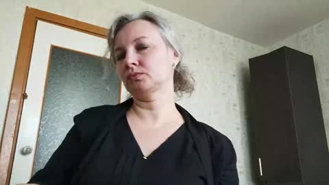 Snapshot of edithmanning chatting on 05-11-26, 06:30 edithmanning online show from 05-11-26, 06:30