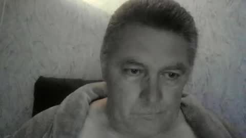 Snapshot of edje59a chatting on 02-11-26, 12:26 Eddy online show from 02-11-26, 12:26