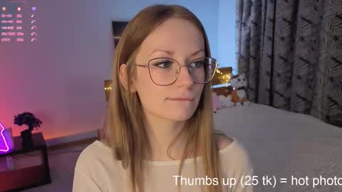 Snapshot of edlin_gail chatting on 10-14-25, 02:51 Edlin Gali online show from 10-14-25, 02:51