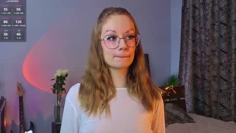 Snapshot of edlin_gail chatting on 11-10-25, 01:26 Edlin Gali online show from 11-10-25, 01:26