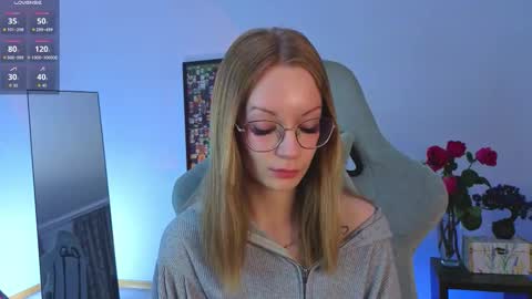 Snapshot of edlin_gail chatting on 11-17-25, 01:33 Edlin Gali online show from 11-17-25, 01:33