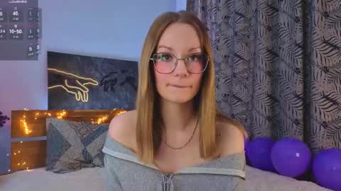 Snapshot of edlin_gail chatting on 11-17-25, 02:23 Edlin Gali online show from 11-17-25, 02:23