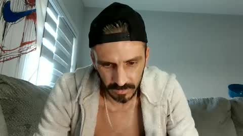 edmonton1985780 online show from 09-18-25, 05:04