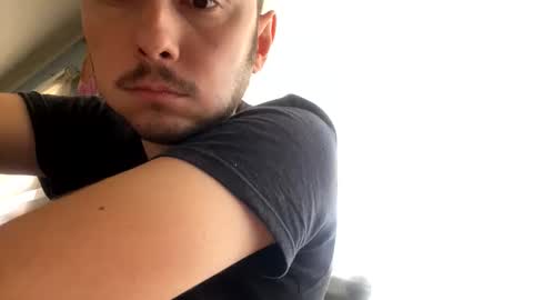 eduardolaro1994 online show from 02-25-26, 06:06