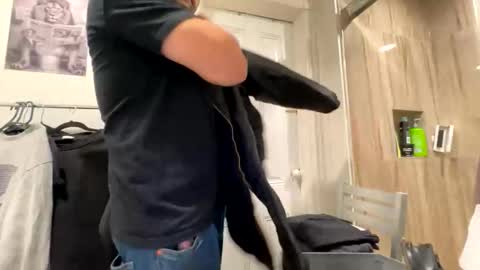 edvmendez1766 online show from 12-21-25, 08:54