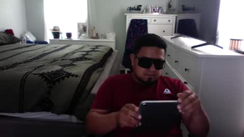 Snapshot of edward9092 chatting on 06-08-26, 08:09 edward9092 online show from 06-08-26, 08:09
